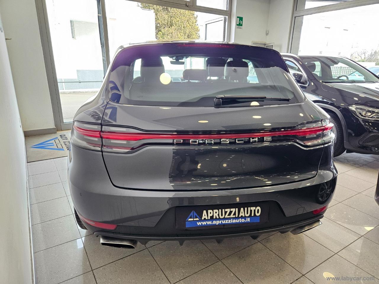 PORSCHE Macan 2.0 PDK