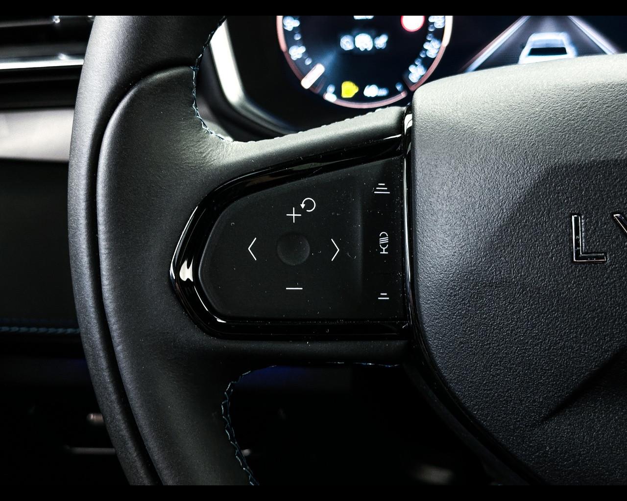 LYNK&CO 01 - 01 PHEV