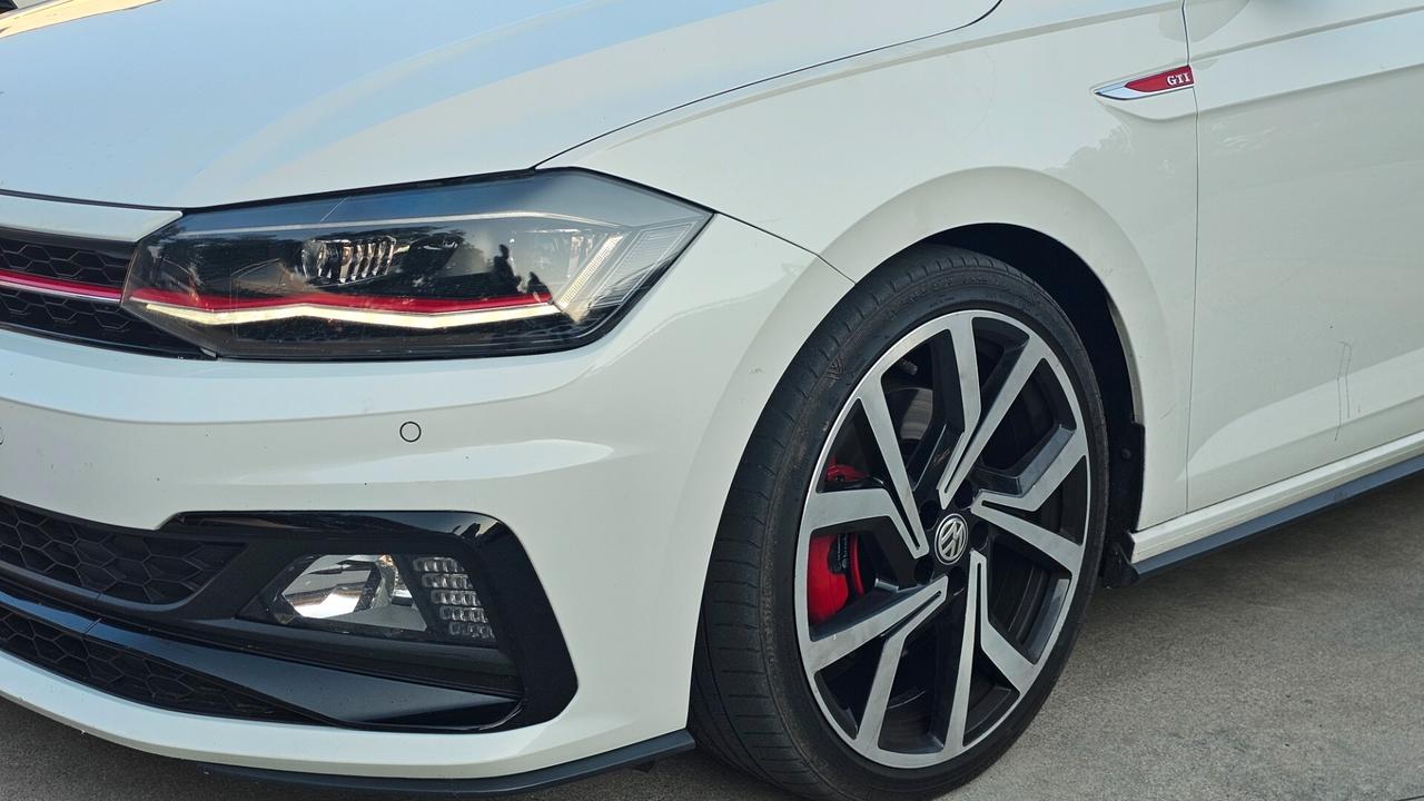 Volkswagen Polo 2.0 TSI DSG GTI BlueMotion Technology