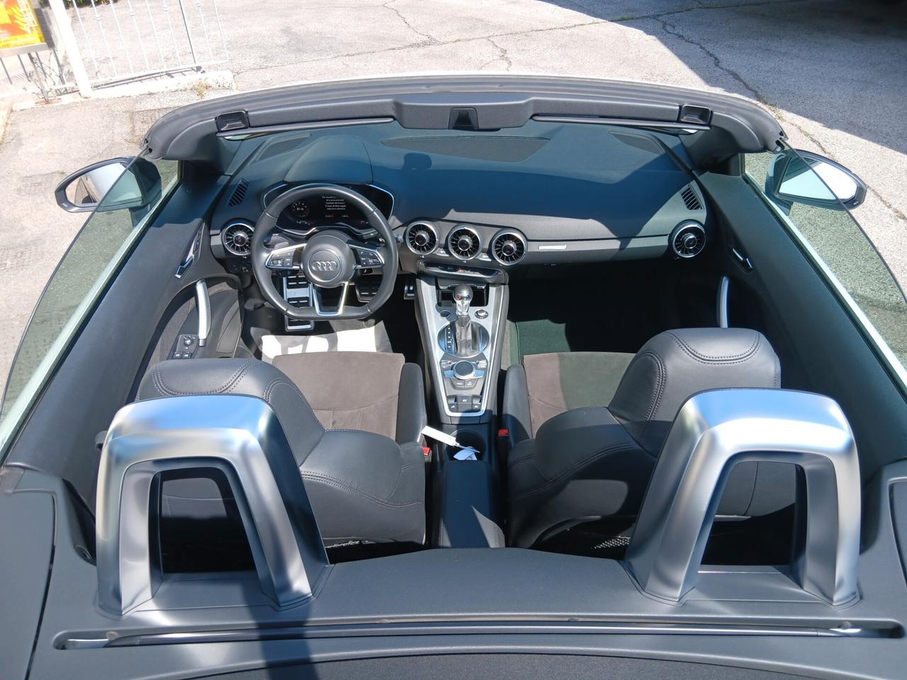 Audi TT Roadster 1.8 TFSI S line