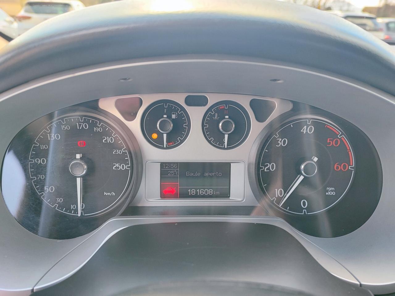 Lancia Delta 1.6 MJT Silver