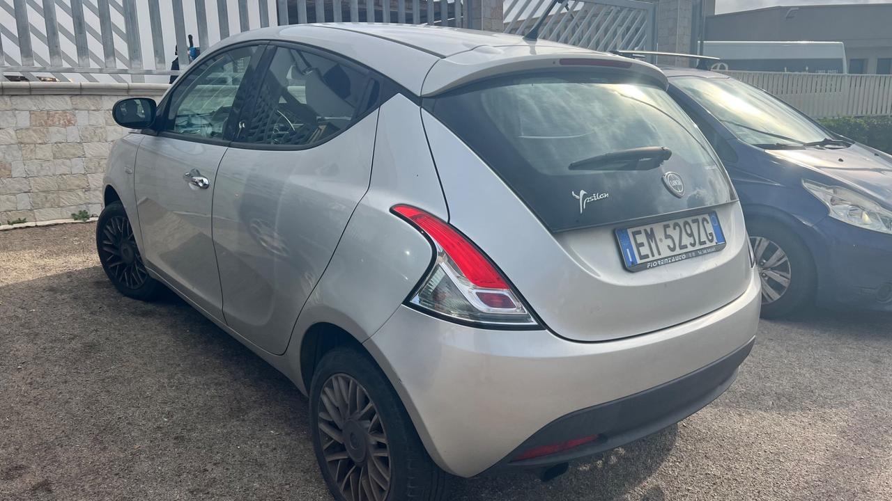 Lancia Ypsilon 0.9 TwinAir 85 CV 5 porte S&S Silver