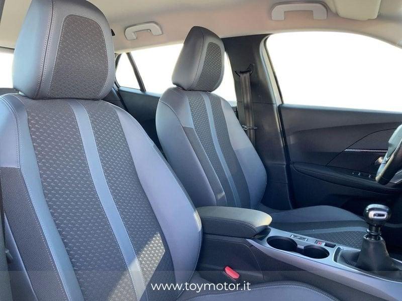 Peugeot 2008 2ª serie PureTech 130 S&S Allure Navi Pack