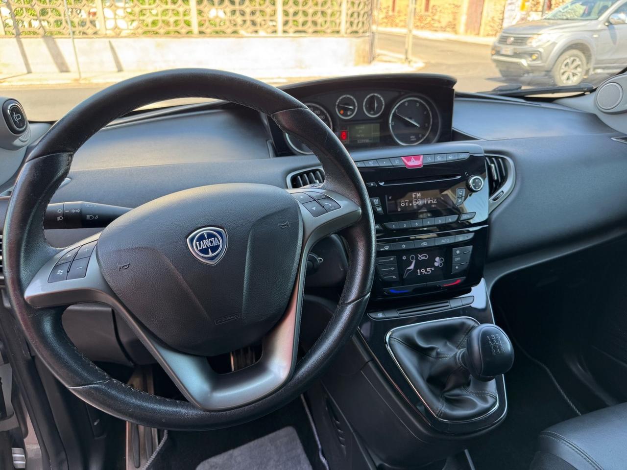 Lancia Ypsilon 1.3 MJT 16V 95 CV 5 porte S&S Platinum