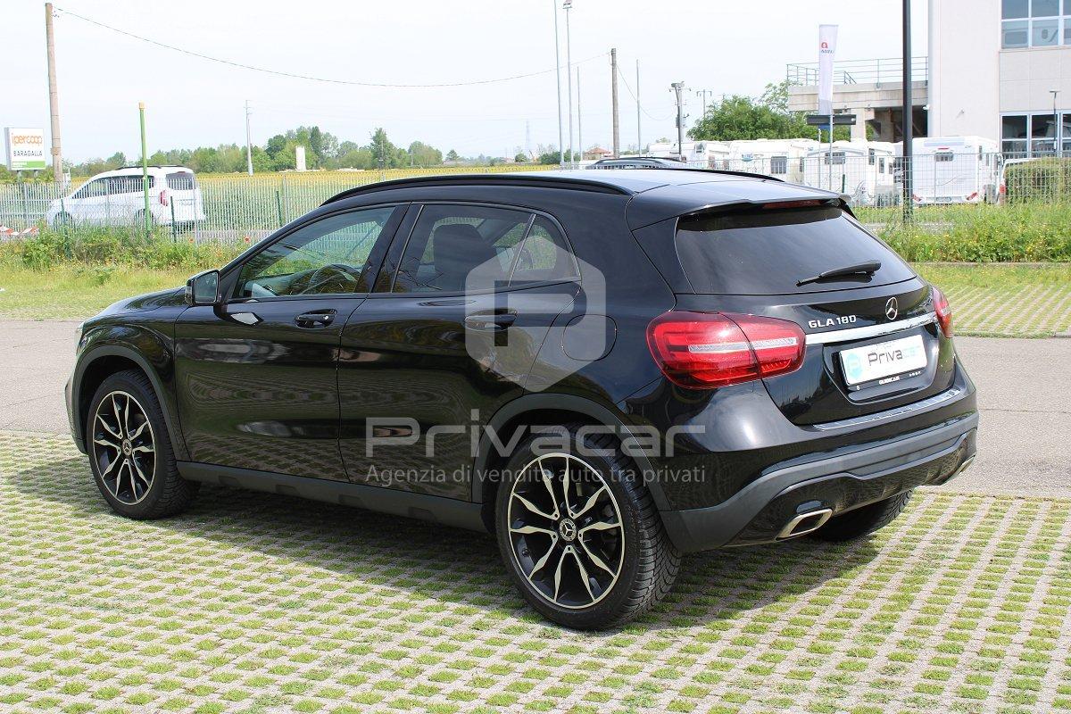 MERCEDES GLA 180 Sport