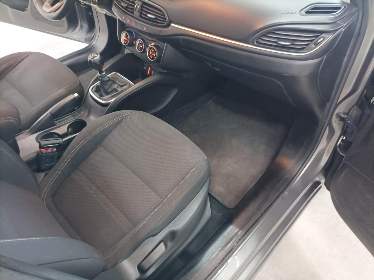 Fiat Tipo 1.6 Mjt CV120 S&S SW Easy Business 06/2017