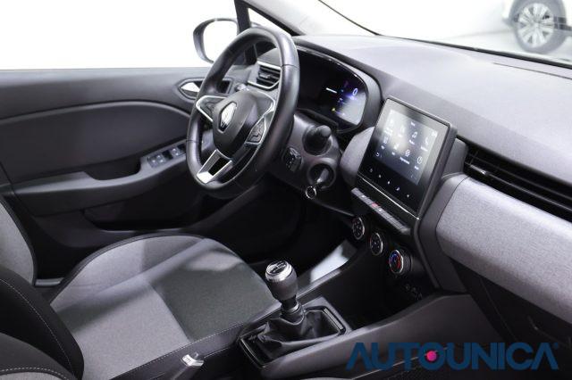 RENAULT Clio SCE 65 CV 5 PORTE EVOLUTION FARI LED NEOPATENTATI
