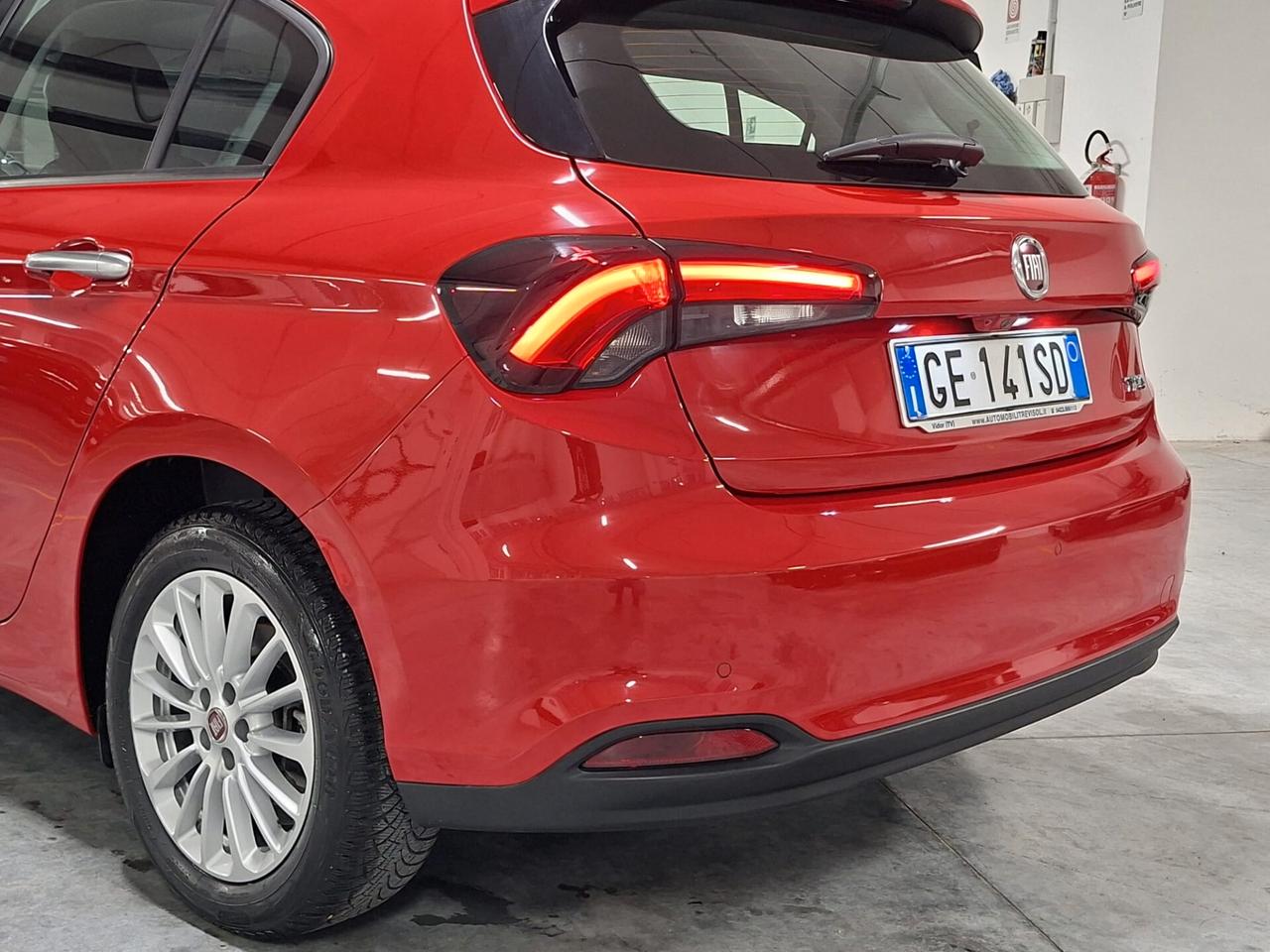 Fiat Tipo 1.6 16V M-jet Business 5 P. N1 3 Posti