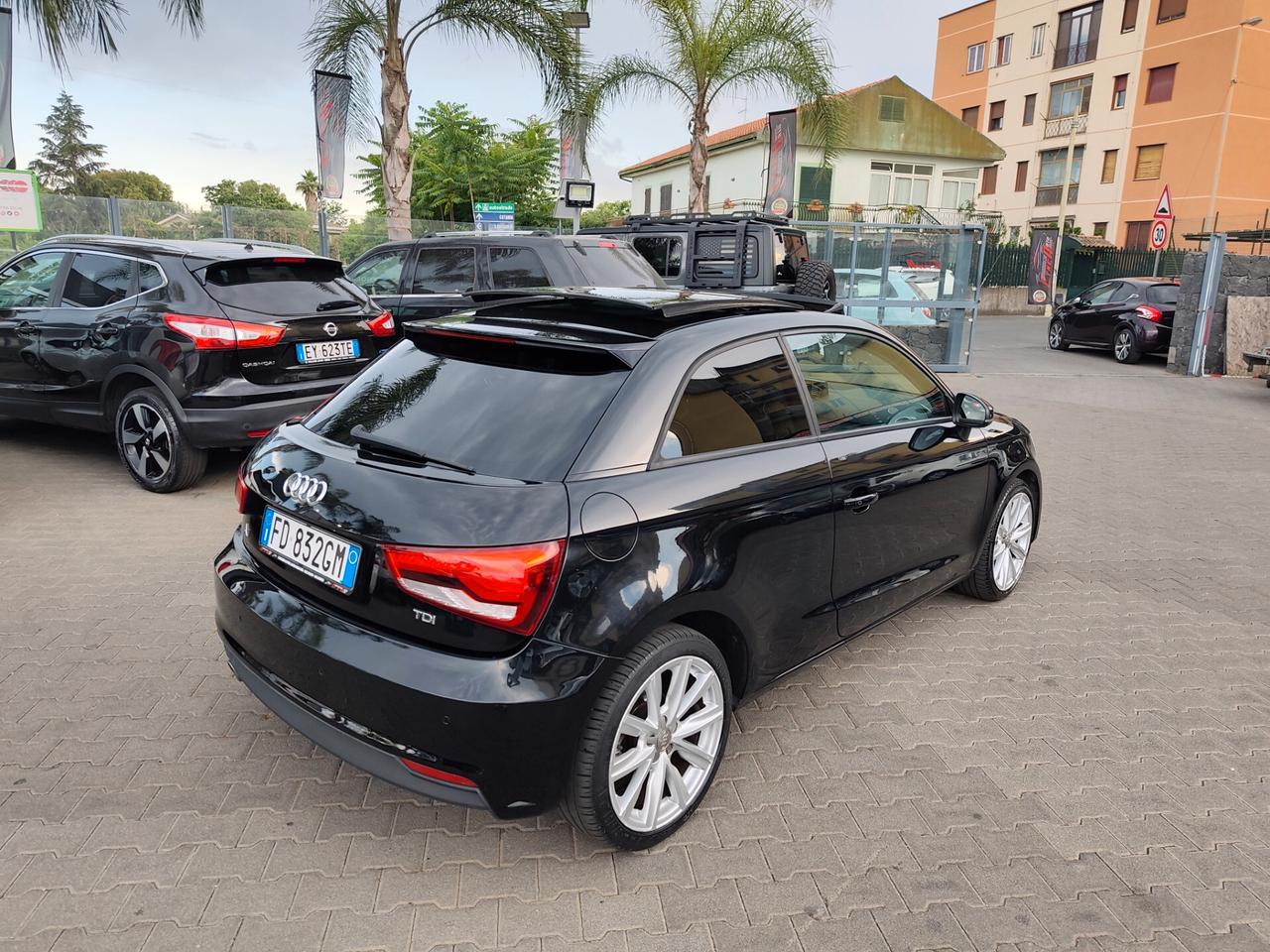 Audi A1 1.6 TDI 116 CV Design full optional