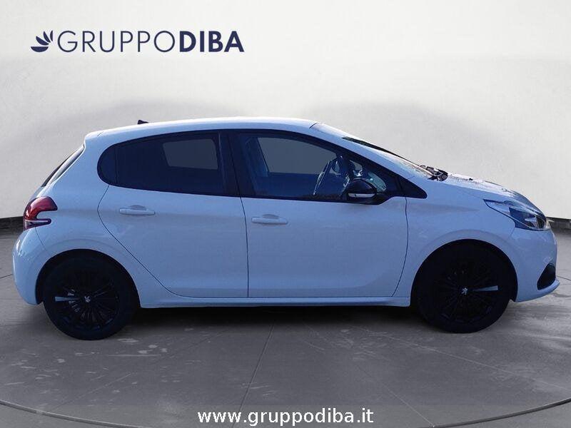 Peugeot 208 I 2015 Benzina 5p 1.2 puretech Allure 82cv