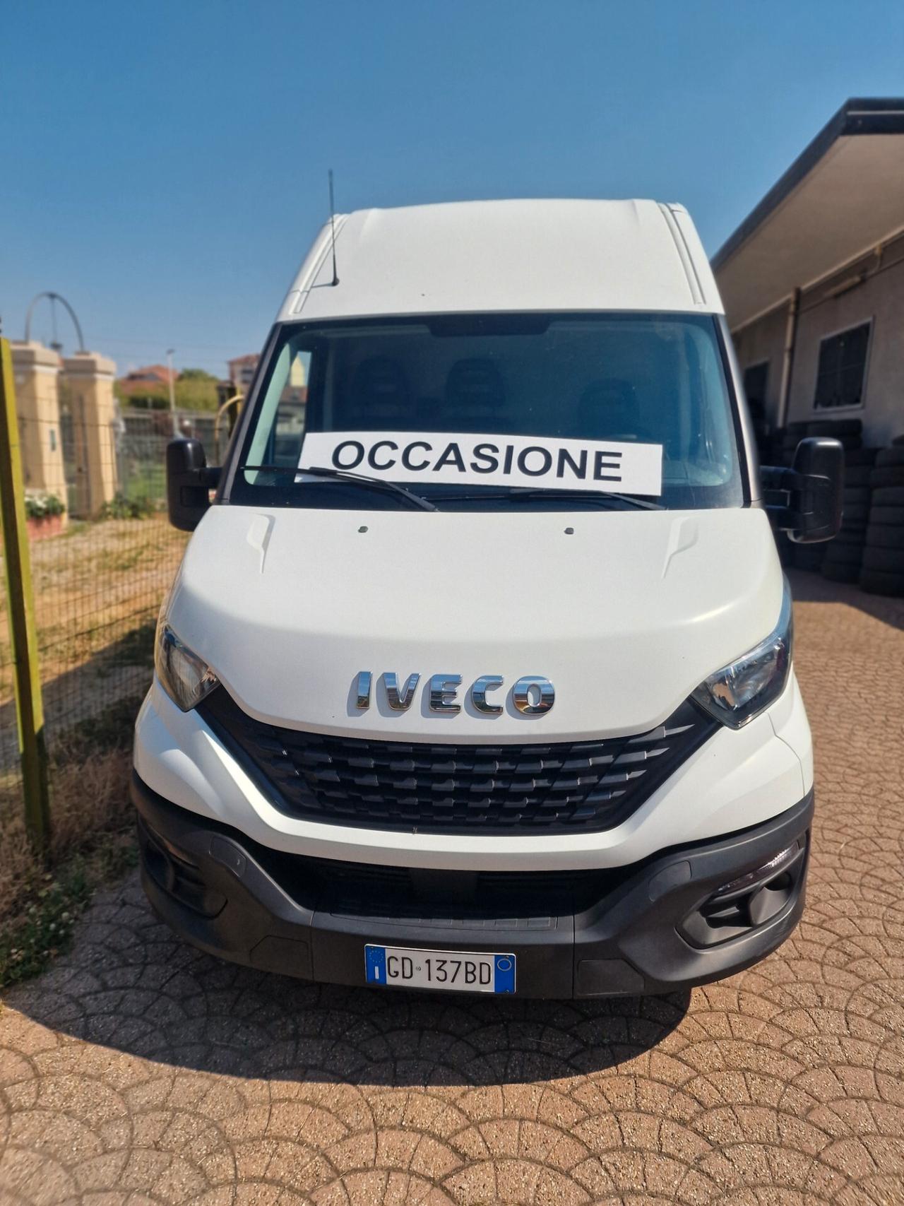 Iveco 35 12 TETTO ALTO PASSO MEDIO
