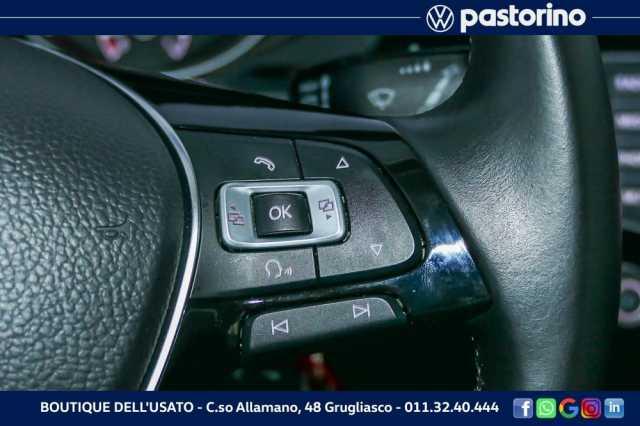 Volkswagen Golf 2.0 TDI 5p. Highline - Rear Assist