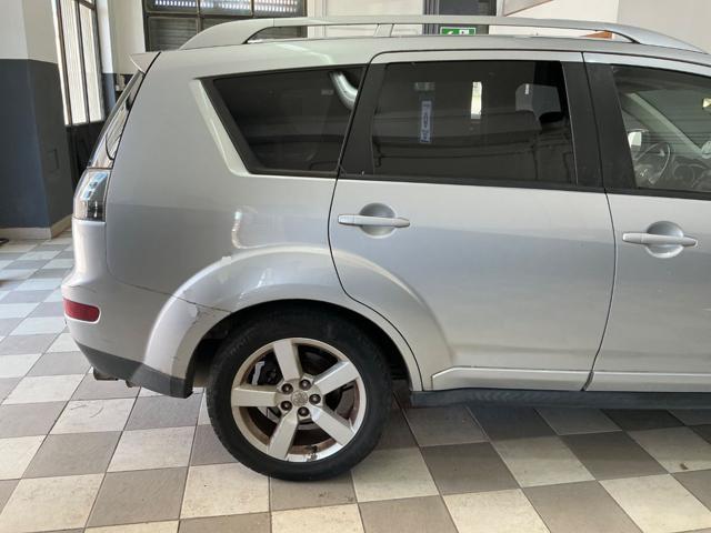 MITSUBISHI Outlander 2.0 DI-D Intense