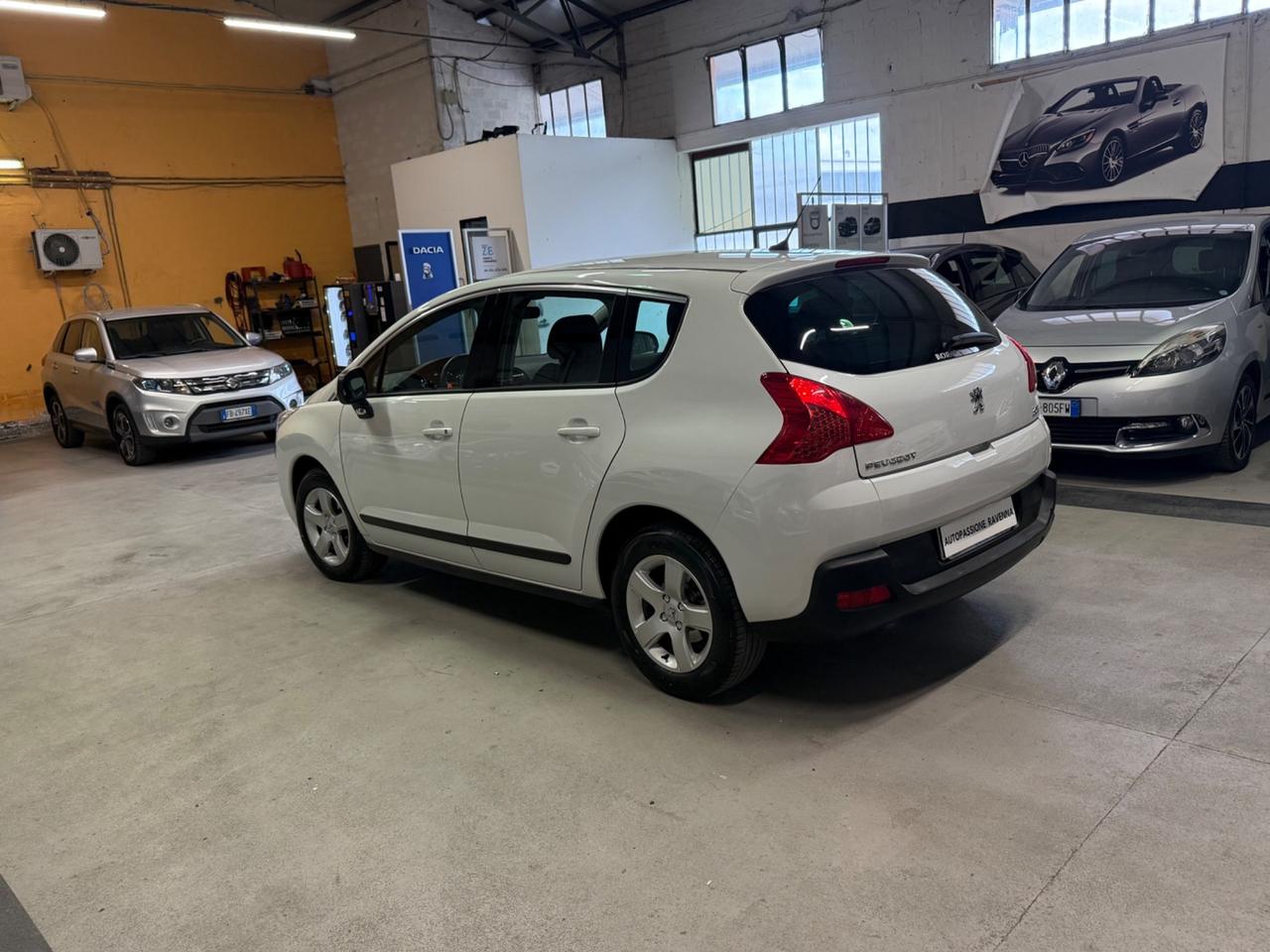 Peugeot 3008 1.6 HDi 112CV cambio robotizzato Premium