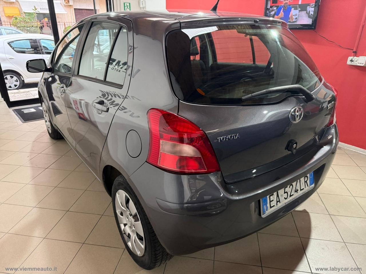 TOYOTA Yaris 1.0 16V 5p. Sol