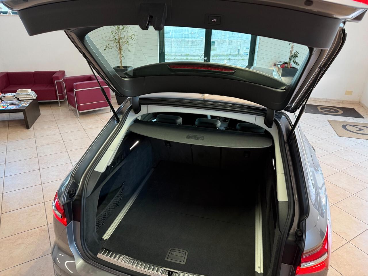 Audi A6 Avant 40 2.0 TDI S tronic Business Design