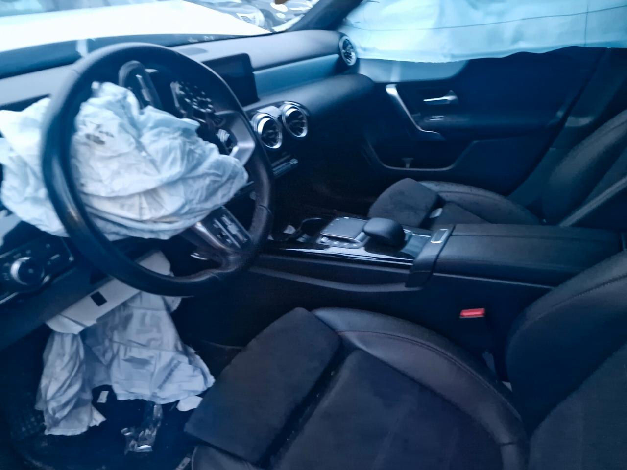 Mercedes-benz A 250 Automatic 4Matic AMG Line Advanced Plus