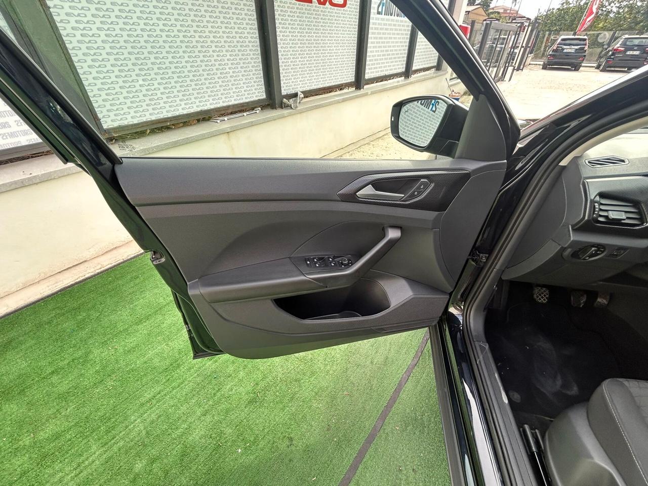 Volkswagen T-Cross 1.0 TSI Sport