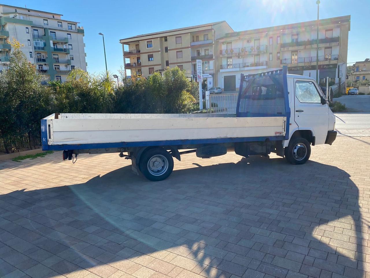 NISSAN CASSONATO TD RUOTE GEMELLATE