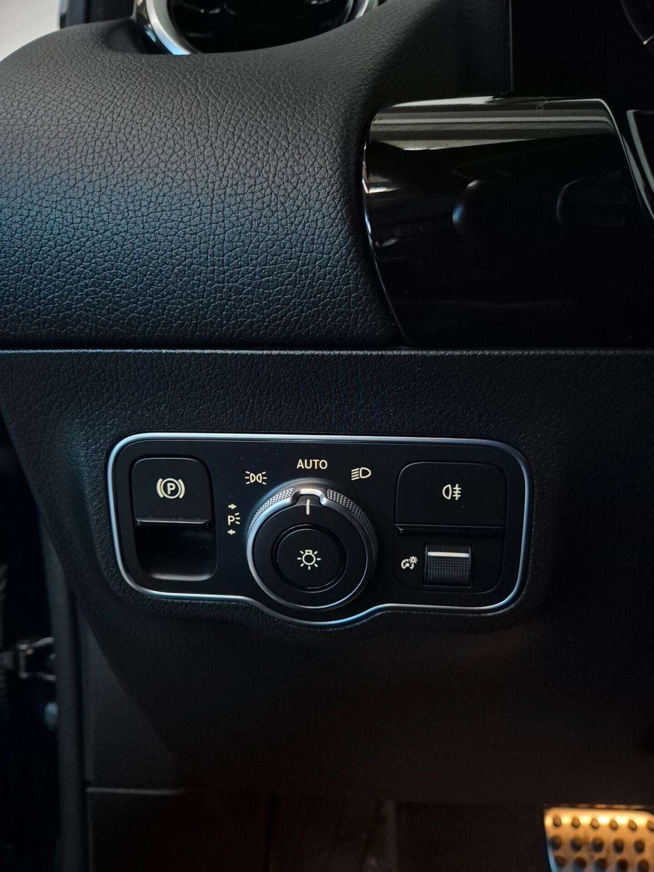 Mercedes-Benz B 250 160cv Plug In Hybrid premium AMG Finanziabile