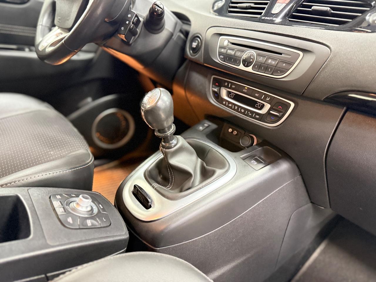 Renault Scenic Scénic X-Mod 1.9 dCi 130CV Luxe