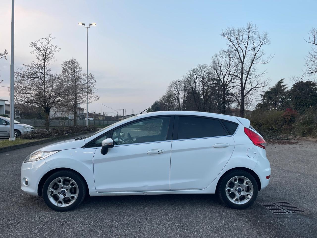 Ford Fiesta 1.2 82 CV 5 porte Titanium