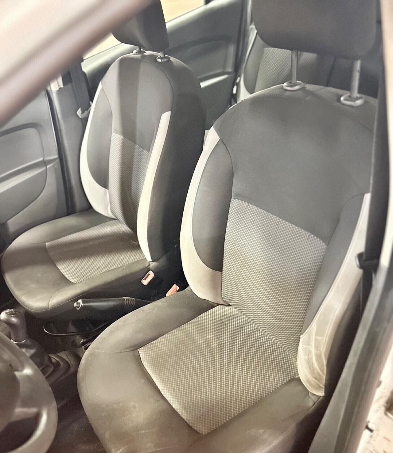 Dacia Logan MCV 1.5 dCi 75CV Neopatentati 2015