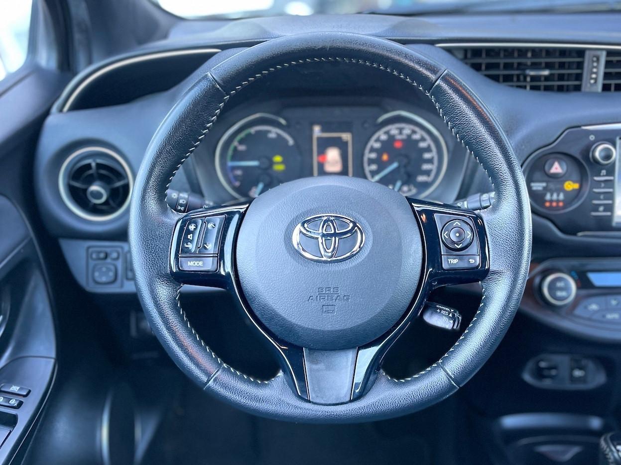 Toyota Yaris 1.5 Hybrid 73CV E6 Automatica Style - 2017