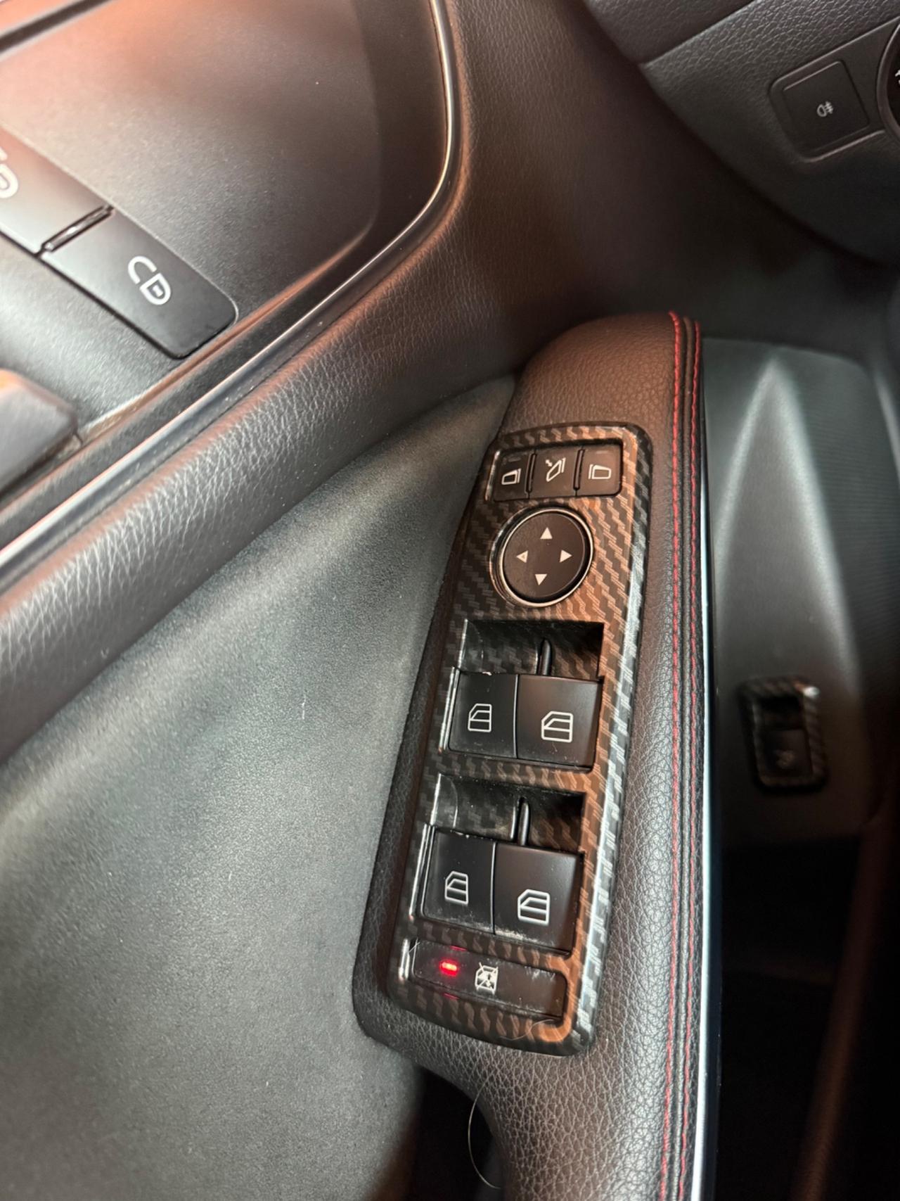 Mercedes-benz CLA 200 d - Automatico - Neopatentati