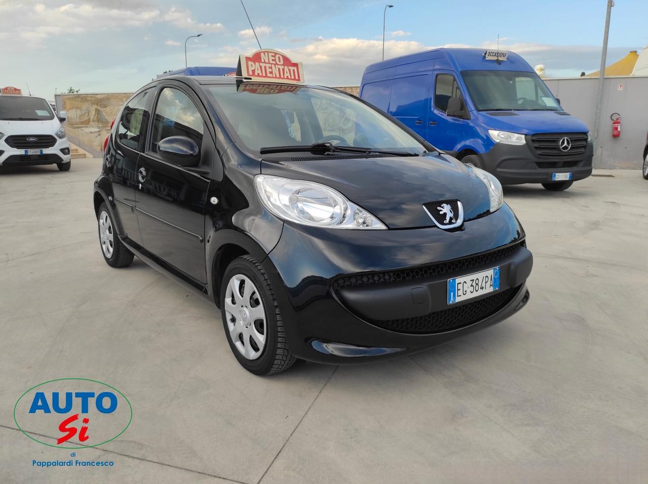 Peugeot 107 1.0 Benzina - 68cv NEOPATENTATI