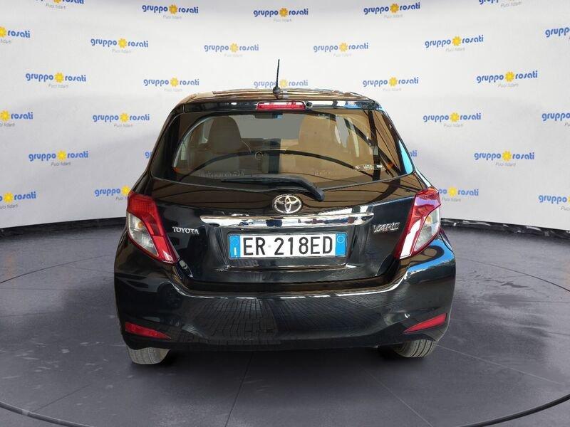Toyota Yaris III 2011 3p 1.4 d-4d Lounge s/CL