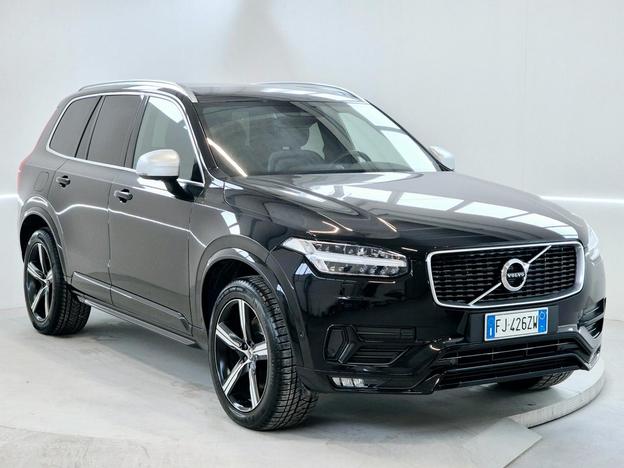 Volvo XC 90 R-DESIGN 7 POSTI