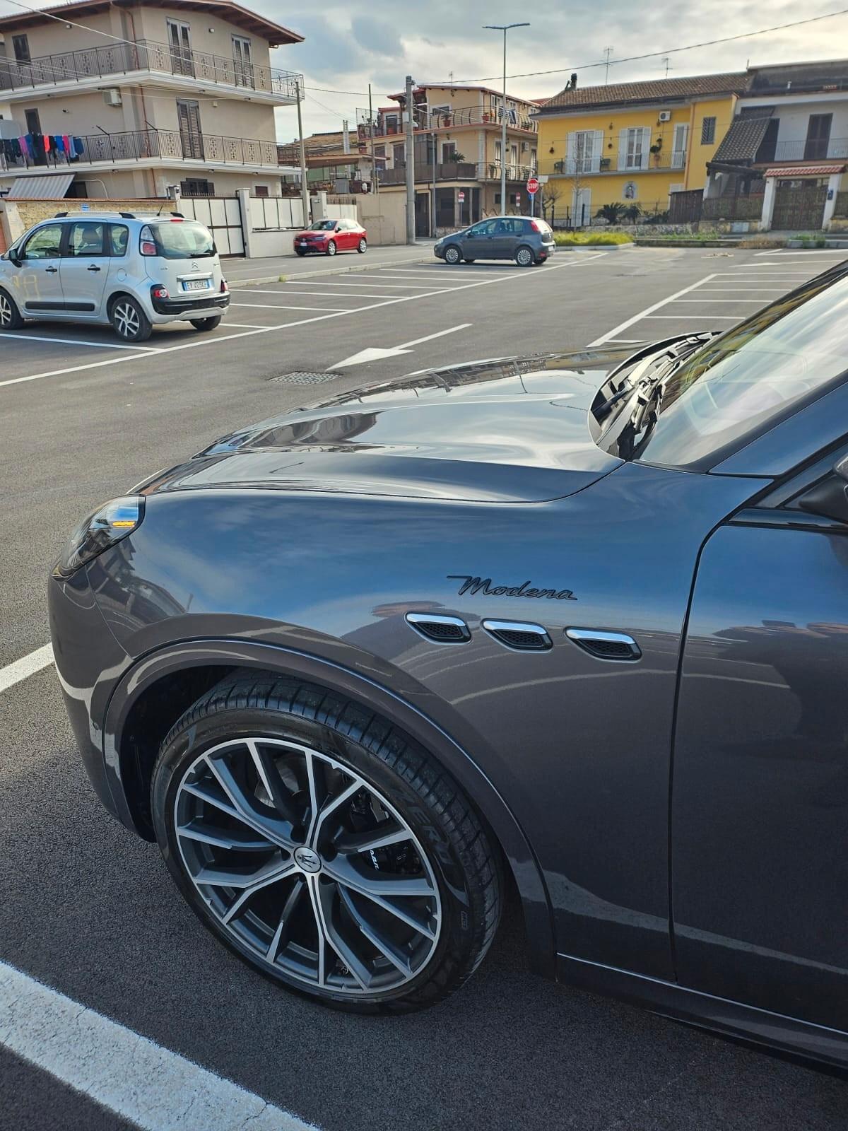 Maserati Grecale MHEV 330 CV AWD Modena
