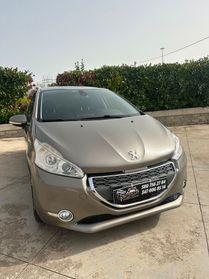 Peugeot 208 1.4 HDi 68 CV 5 porte