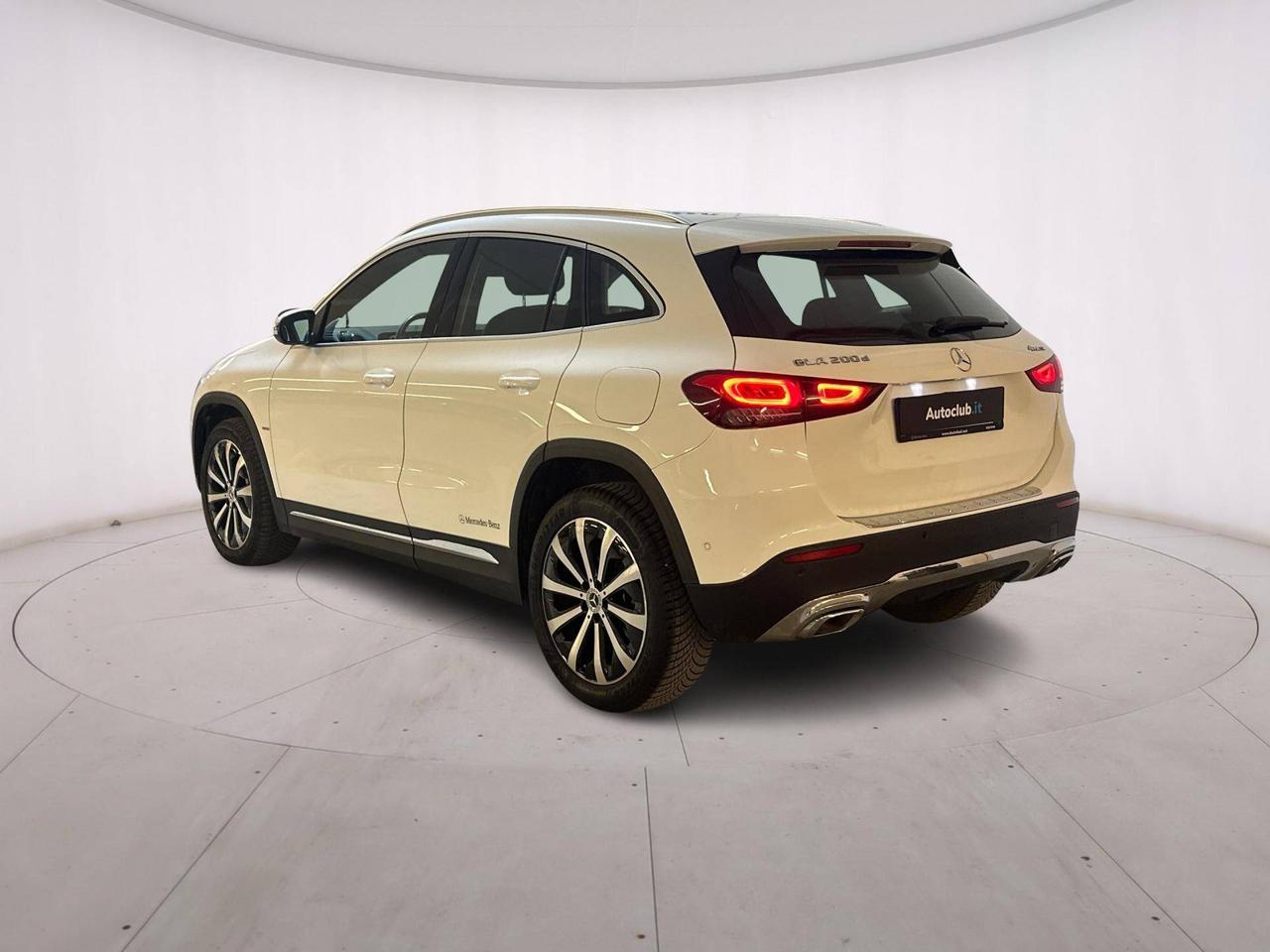 Mercedes GLA 200 d Sport 4matic