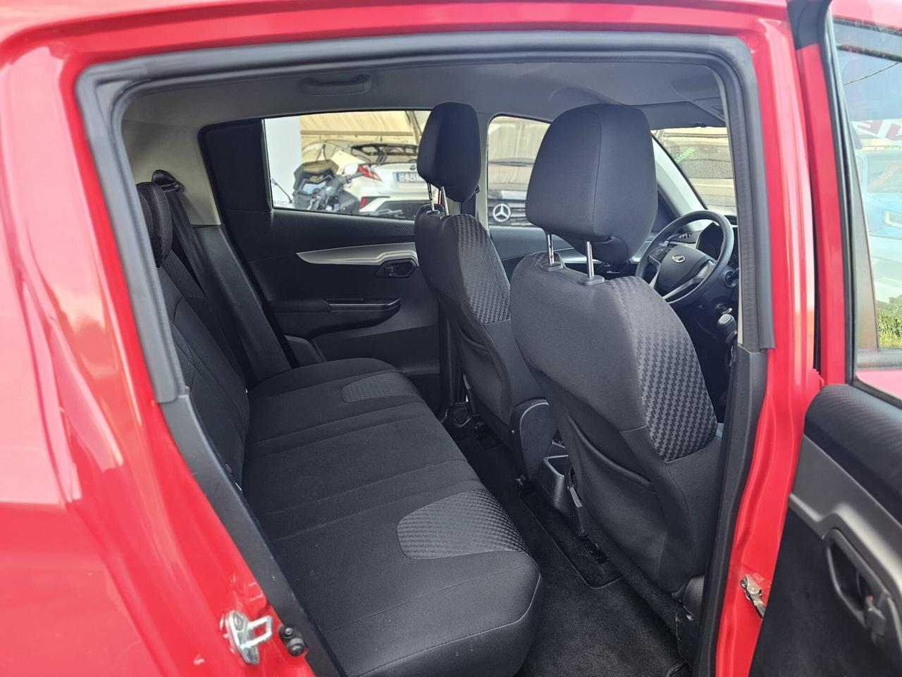 Mahindra KUV100 1.2 VVT K8