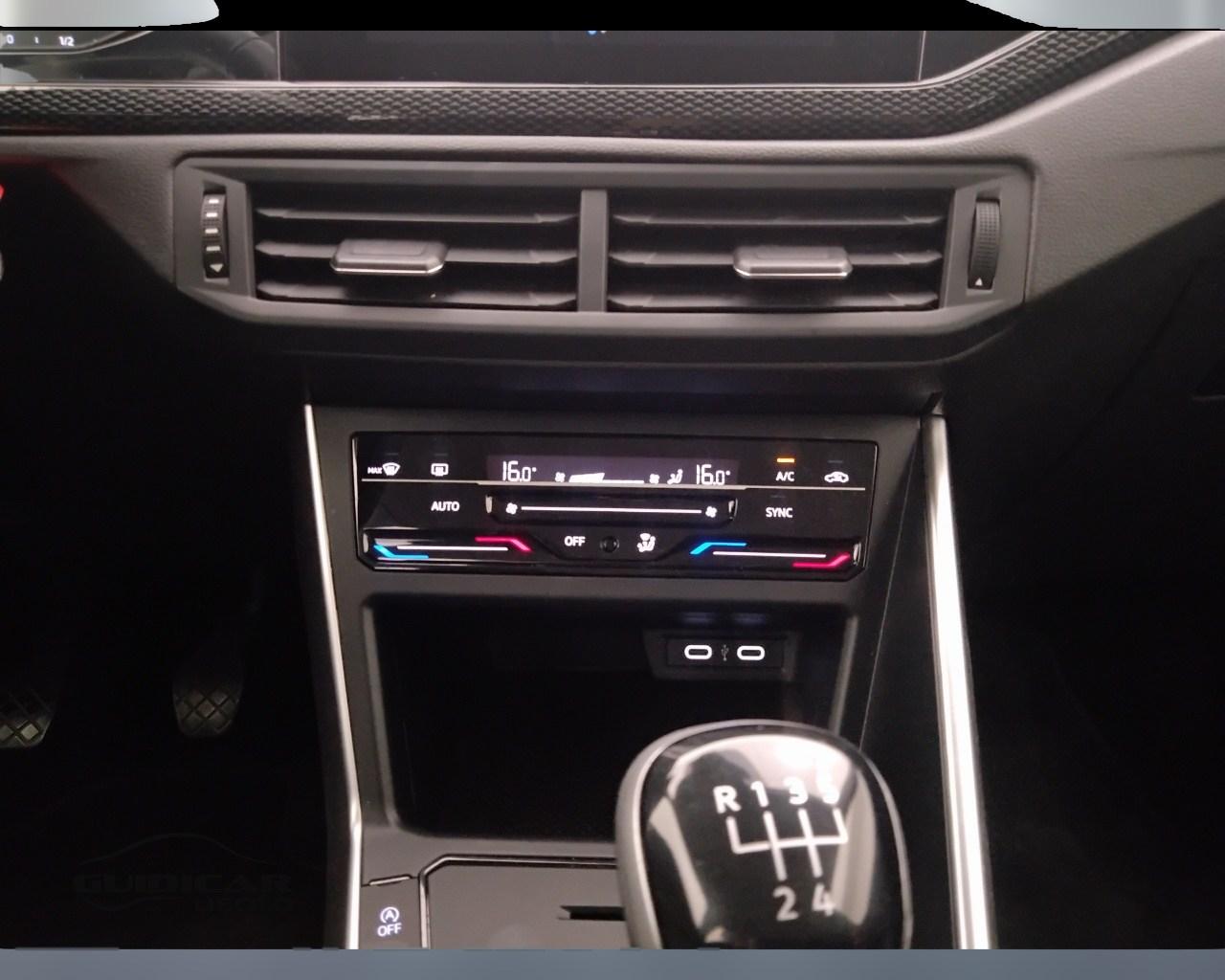 VOLKSWAGEN Polo VI 2022 - Polo 1.0 tsi Life 95cv