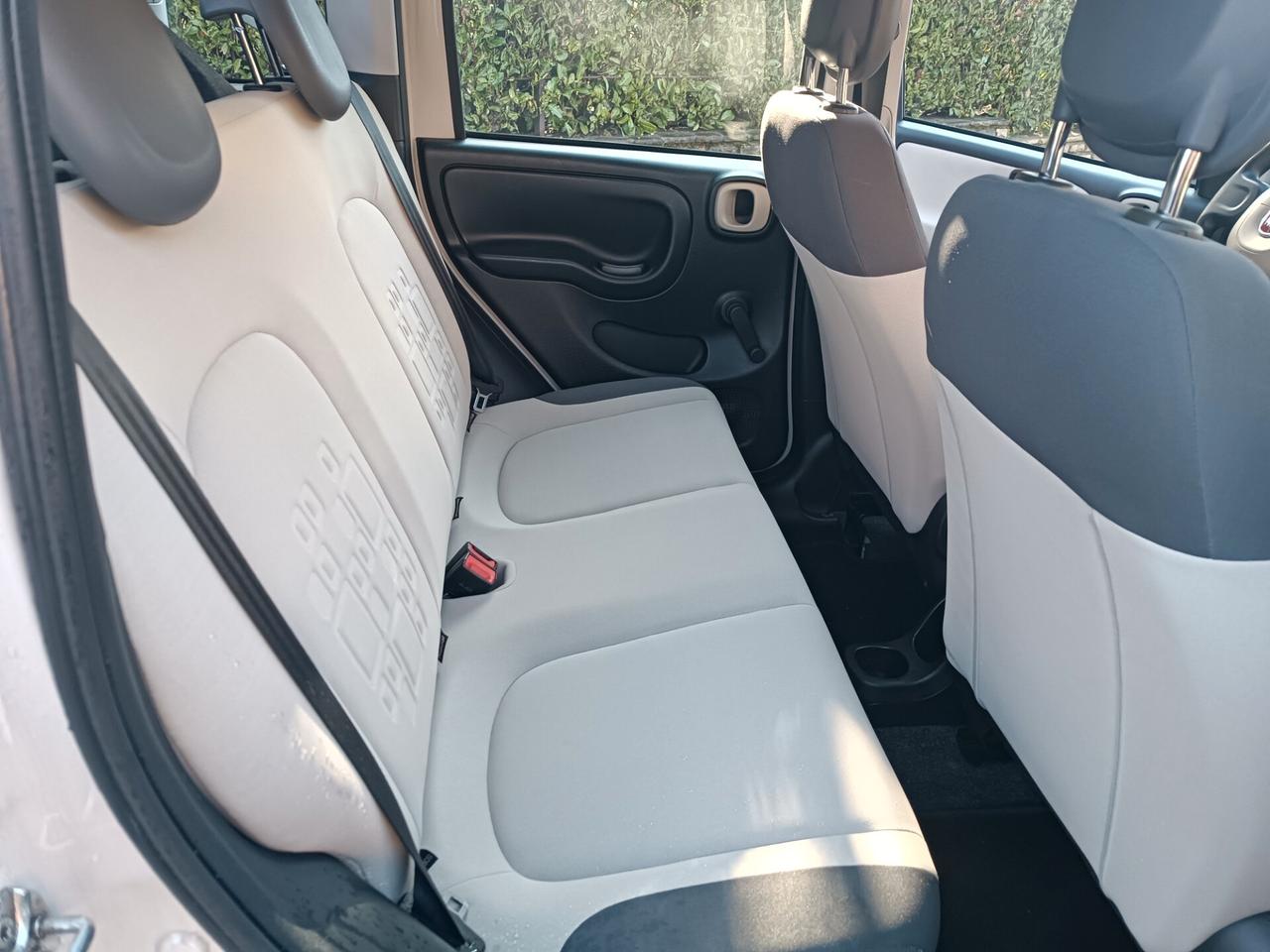 PANDA 1200 GPL LOUNGE UNIPROP CON----74000 KM------