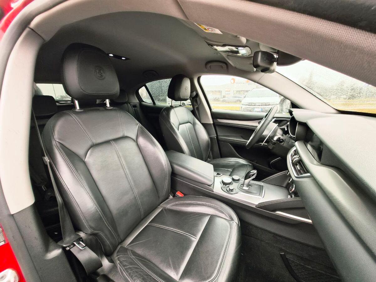 Alfa Romeo Stelvio 2.2 t Business rwd 180cv auto