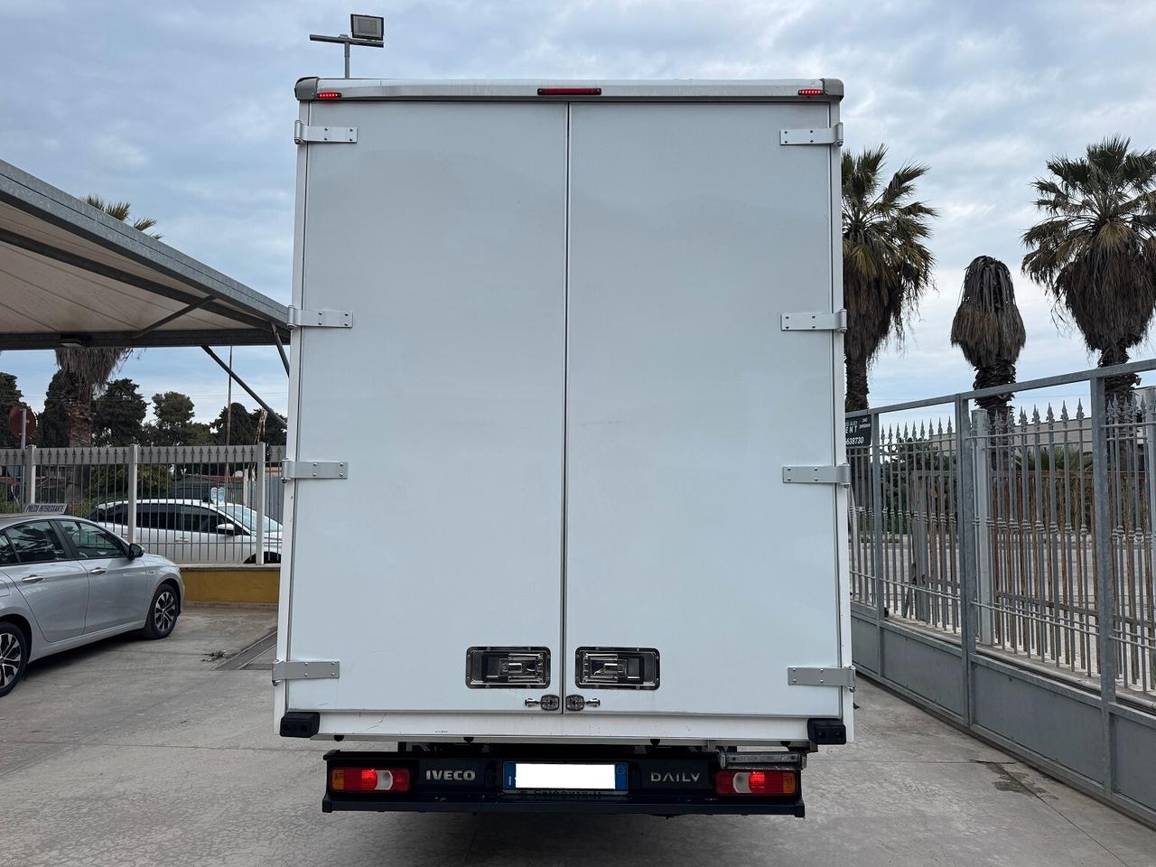 DAILY 35C14 CASSONE DA 4,35METRI COME NUOVO