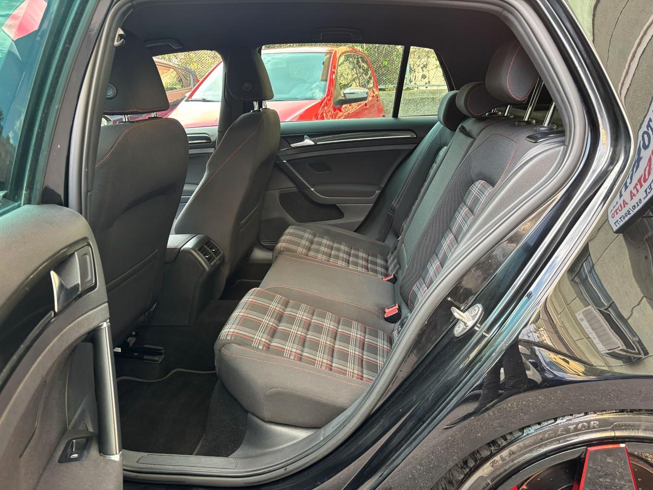 Volkswagen Golf GTI 2.0 TSI 5p. BlueMotion Technology FULL
