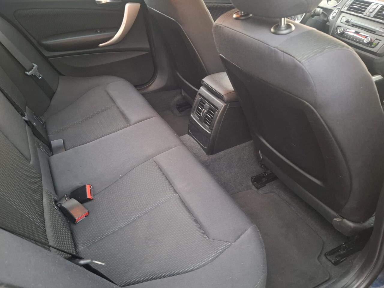 Bmw 114 114d 5p. Unique