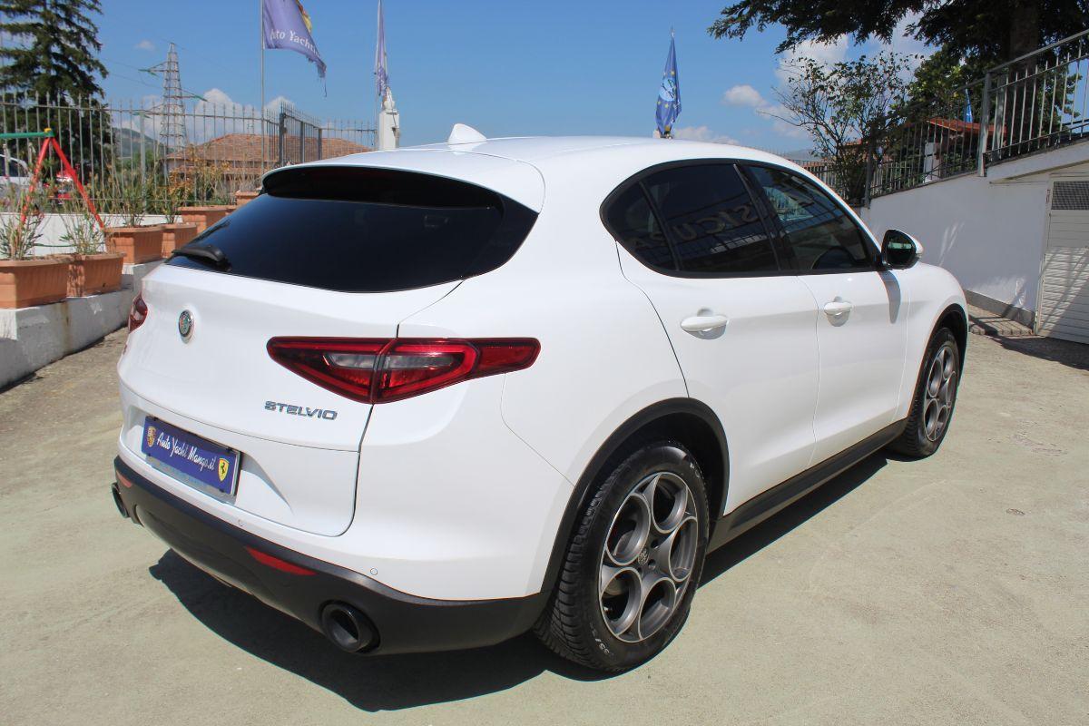 ALFA ROMEO - Stelvio 2.2 t Sprint Q4 190cv AT8 F1