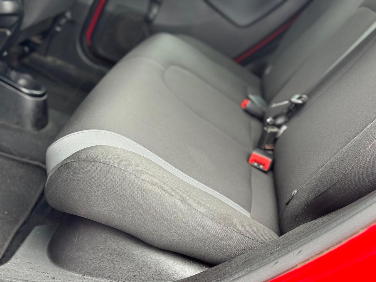 Lancia Ypsilon 1.3 MJT 95CV PLATINUM 12MESI DI GARANZIA 1 PRO