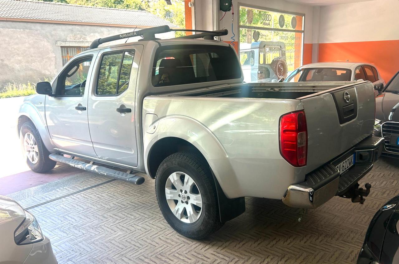 Nissan Navara Double Cab Navara d.cab 2.5 dci Platinum 174cv