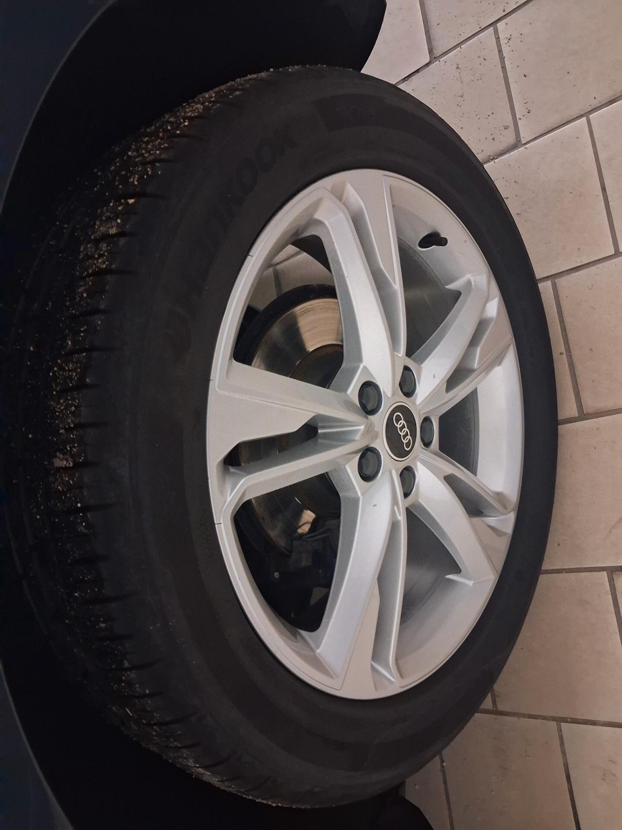 Audi Q3 SPB 35 TDI S tronic line Sportback 2021