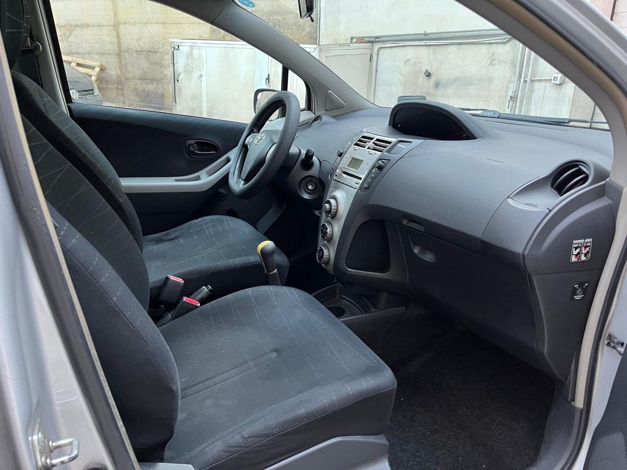 Toyota Yaris 1.4 D-4D 5 porte Sol