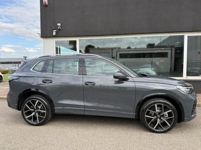 VOLKSWAGEN Tiguan 2.0 TDI 193 CV DSG 4MOTION R-Line Plus KM0 - TETTO