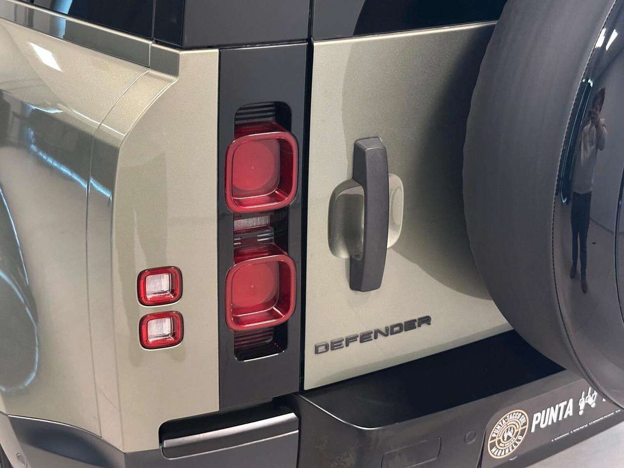Land Rover Defender 110 3.0D I6 200 CV AWD Auto S AUTOCARRO N1