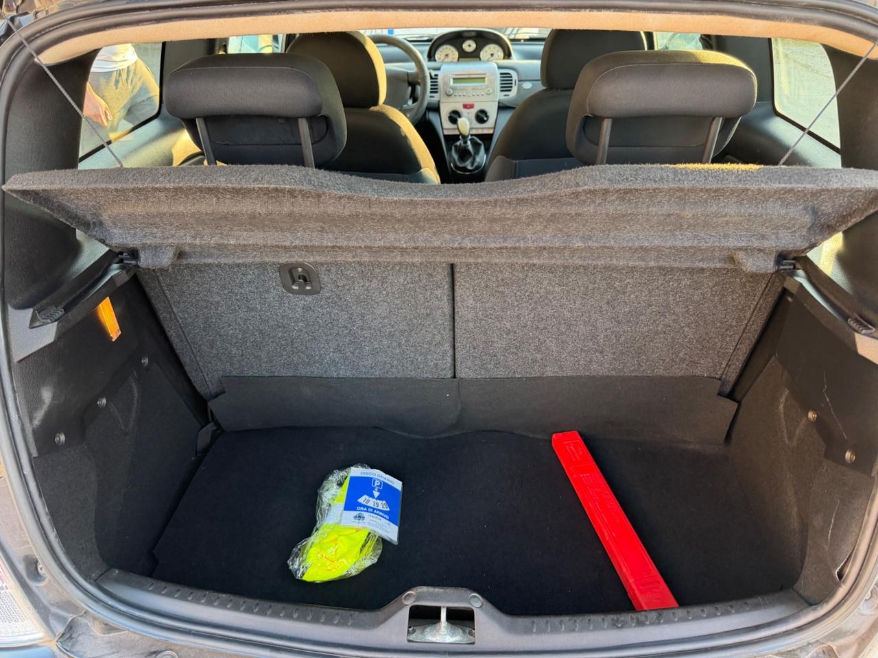 Lancia Ypsilon 1.2 Oro Giallo